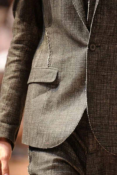 Look 29